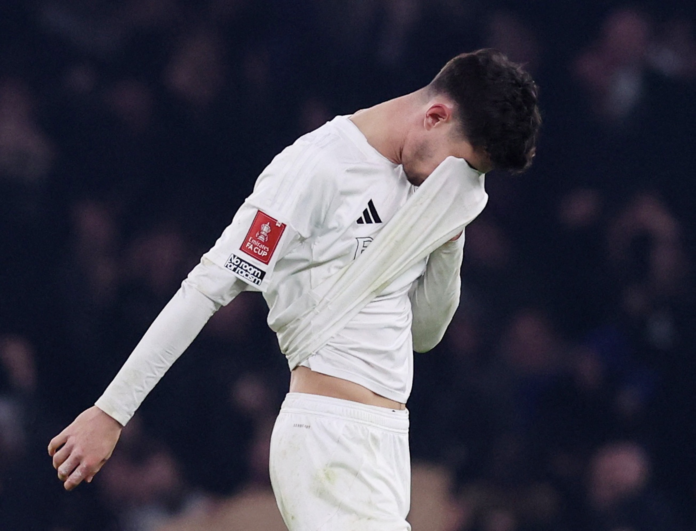 图片报：哈弗茨可能面临较长时间休战，若保守治疗失败将手术