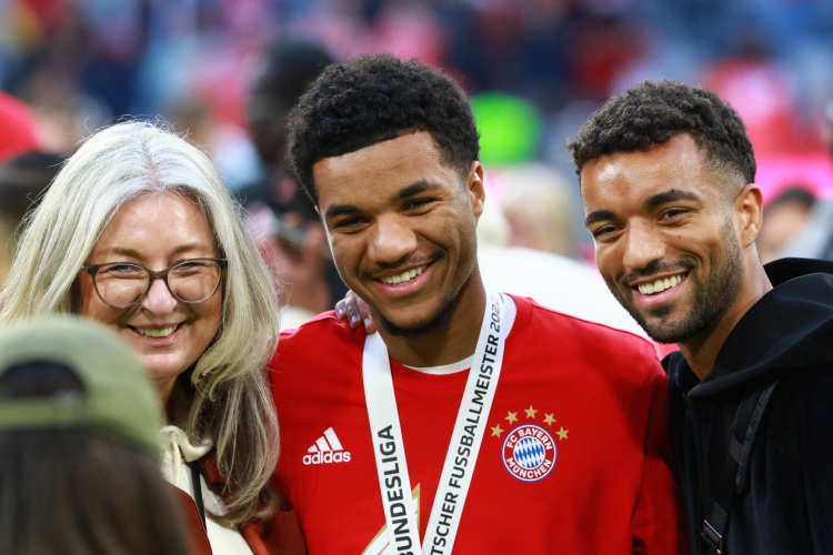 拜仁未激活回购条款？药厂新援蒂尔曼：并不惊讶，这也没困扰到我